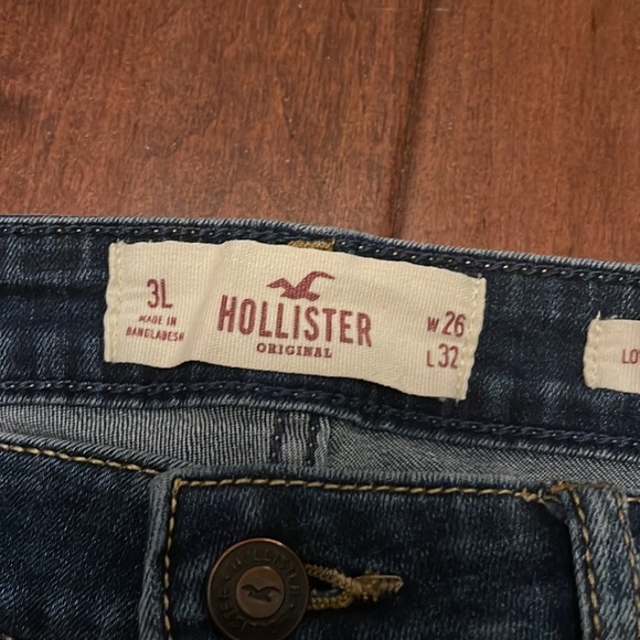 Hollister dark wash skinny jean - Picture 2 of 3